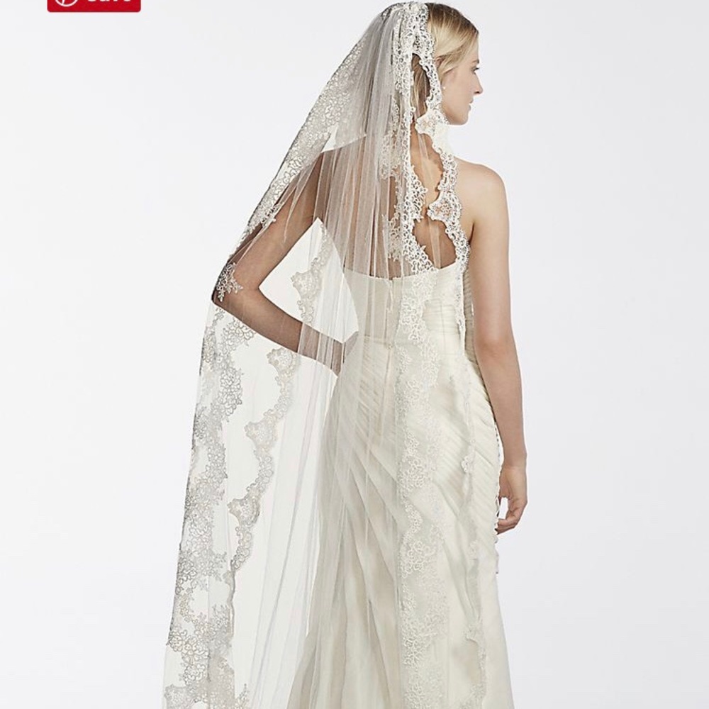 David’s bridal single tier scalloped edge veil